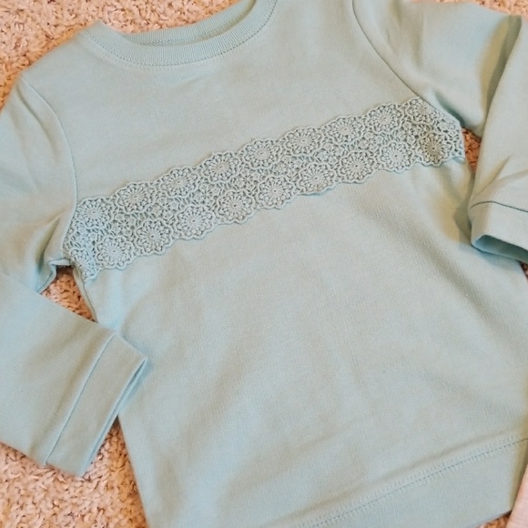 Carter's 2-piece Blue and Gray Floral Outfit NWT - Picture 2 of 4